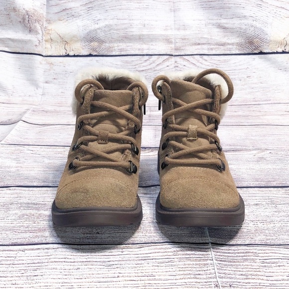 Ugg Australia Kids Tan Azell Hiker Suede Ankle Winter Boots shoes Size 11Toddler - Picture 1 of 11